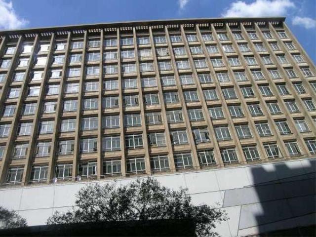 0.5 Bedroom Apartment To Let in Johannesburg Central