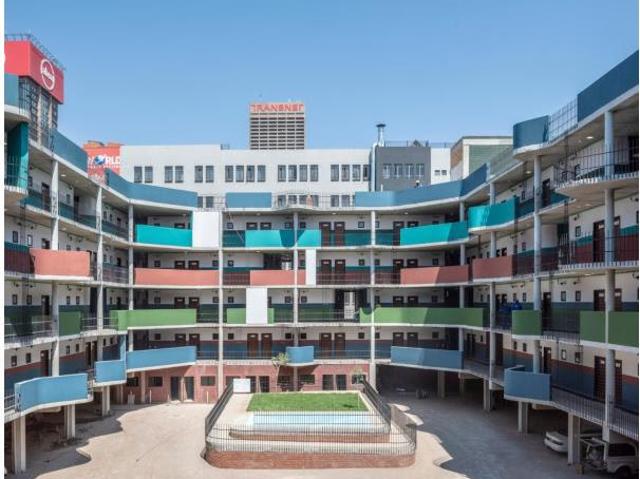0.5 Bedroom Apartment To Let in Johannesburg Central