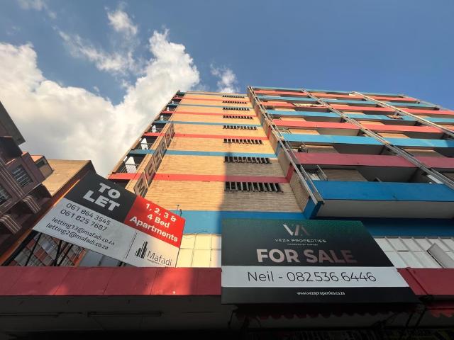 0.5 Bedroom Apartment To Let in Johannesburg Central