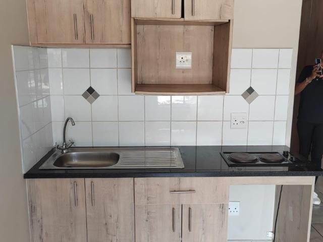 0.5 Bedroom Apartment To Let in Rietfontein