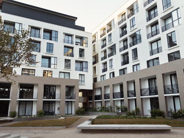 0.5 Bedroom Apartment To Let in Rosebank