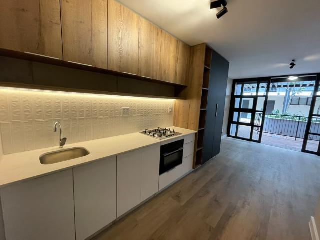 0.5 Bedroom Apartment To Let in Rosebank