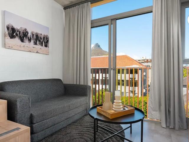 0.5 Bedroom Apartment To Let in Sea Point