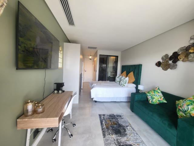 0.5 Bedroom Apartment To Let in Waterfall