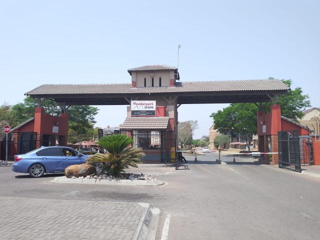 0.5 Bedroom Apartment To Let in Wonderpark Estate