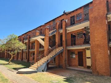 0.5 Bedroom Cluster To Let in Wonderpark Estate