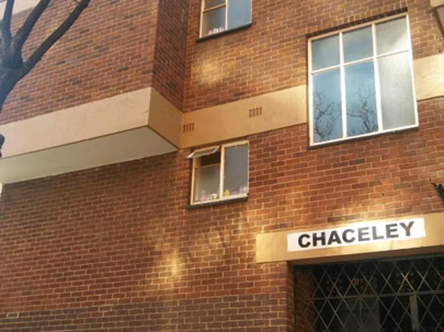 0.5 Bedroom Flat To Let in Hillbrow