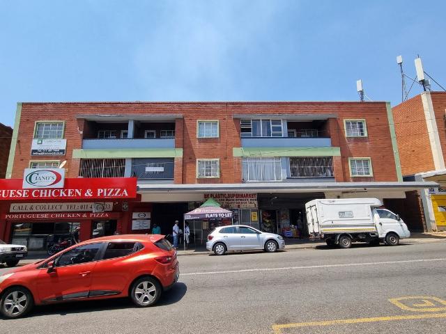 0.5 Bedroom Flat To Let in Rosettenville