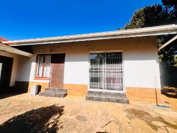 0.5 Bedroom Garden Cottage To Let in Athlone Park