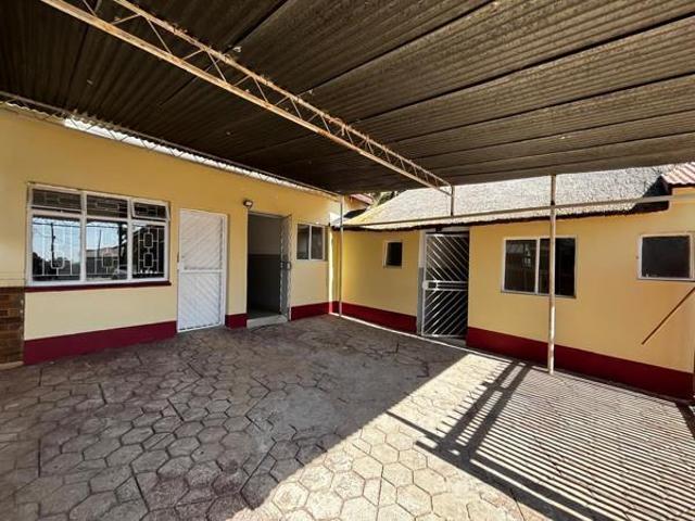 0.5 Bedroom House in Capital Park