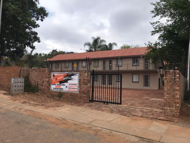 0.5 Bedroom Studio Apartment To Let in Capital Park