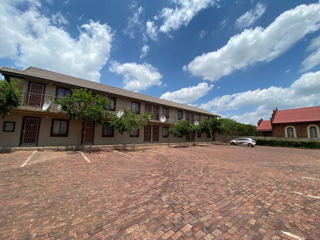 0.5 Bedroom Studio Apartment To Let in Capital Park