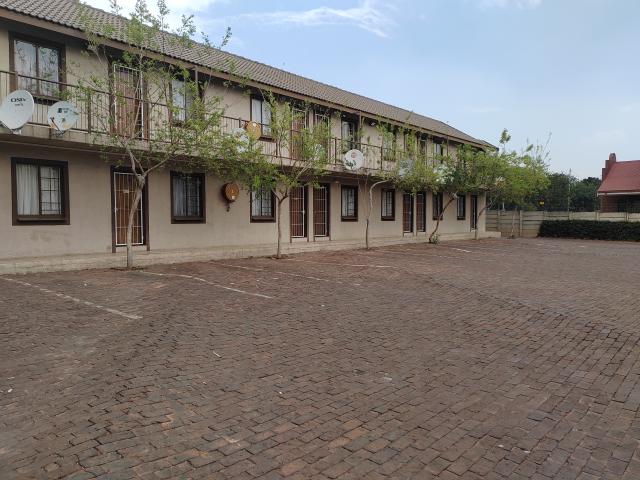 0.5 Bedroom Studio Apartment To Let in Capital Park