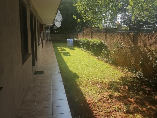 0.5 Bedroom Studio Apartment To Let in Capital Park