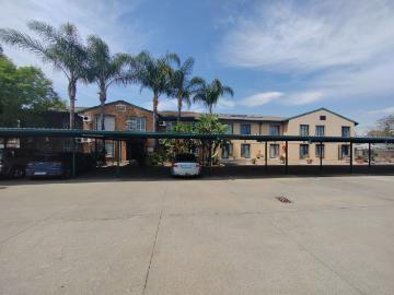 0.5 Bedroom Studio Apartment To Let in Rietfontein