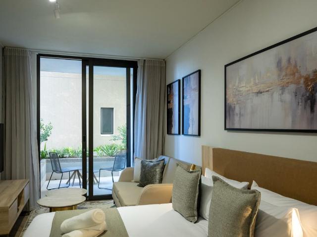 0.5 Bedroom Studio Apartment To Let in Sandton Central