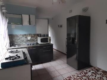 0.5 Bedroom Studio Apartment To Let in St Winifreds