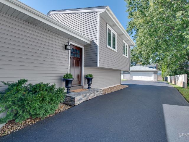 0S068 Cottonwood Drive