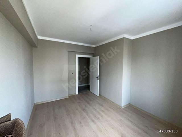 0VACIK'DA GENİŞ VE FERAH 4+1 DAİRE
