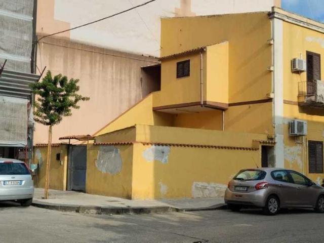 13 7 vani 170mq