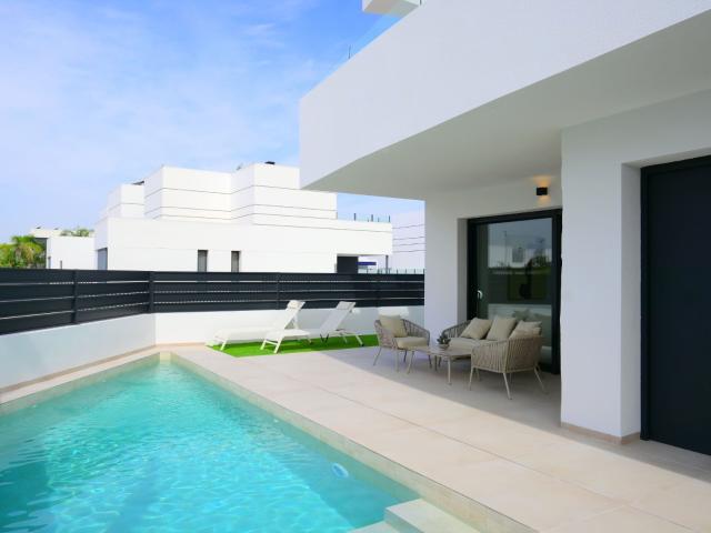 & 13 & 13 En una nueva y tranquila zona residencial de Dolor. 137m² Dolores