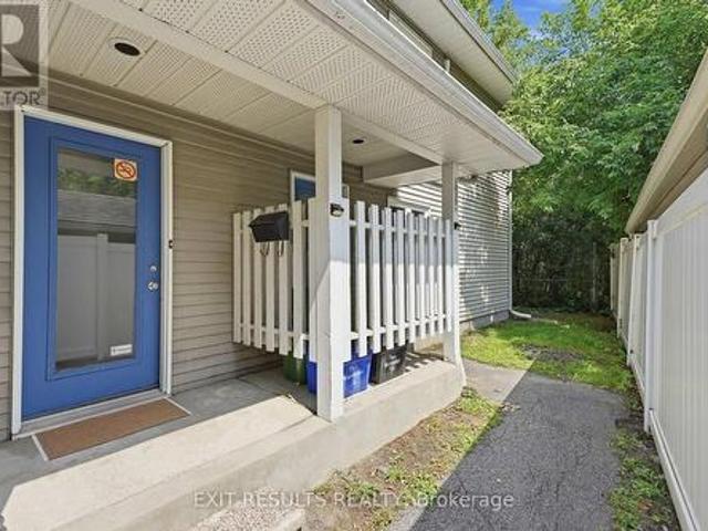 13 1035 J Cummings Avenue, Ottawa, ON, K1J 9K6 townhouse for sale | Listing ID X13699 | Royal LePage