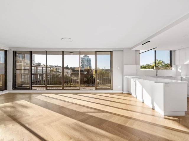 13 / 113 125 Palmer Street, Woolloomooloo NSW 2011 | BresicWhitney