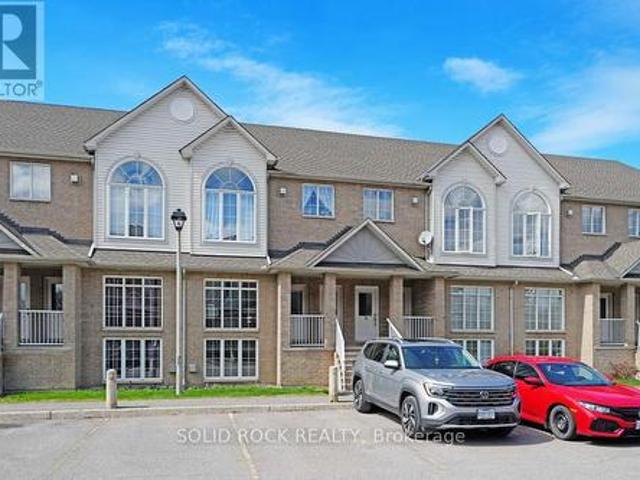 13 1701 Blohm Drive, Ottawa, ON, K1G 6N6 townhouse for lease | Listing ID X13434 | Royal LePage