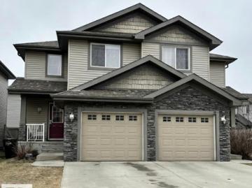 Leger, Edmonton, Alberta - Patio, Garden