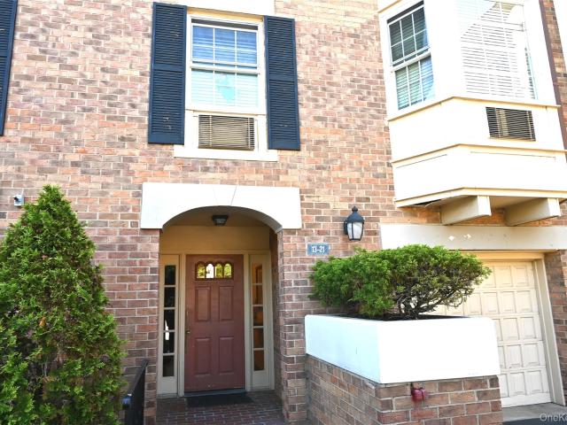 13 21 Michael Court 1586 L1