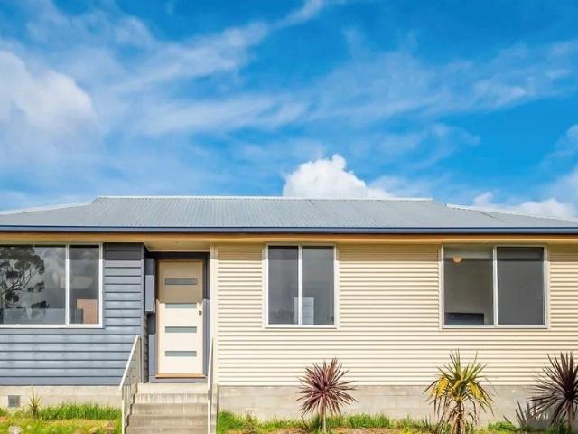 1/3 Takari Place, MORNINGTON, TAS 7018