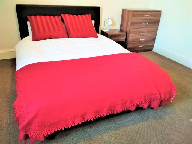 13 Tennyson Avenue Rm5