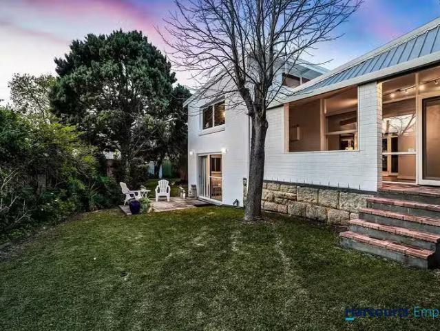 13 Valley Road, WEMBLEY DOWNS, WA 6019 House for Rent