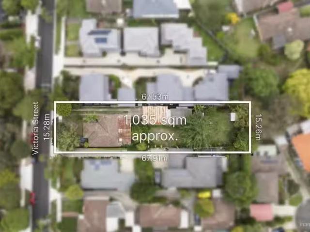 13 Victoria Street, Ringwood East VIC 3135 House Auction