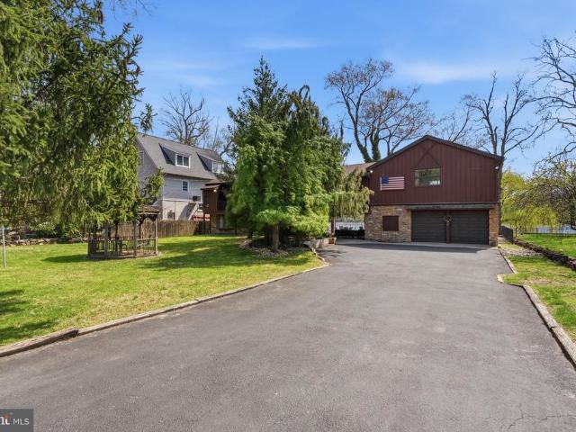 13 W Indian Lane