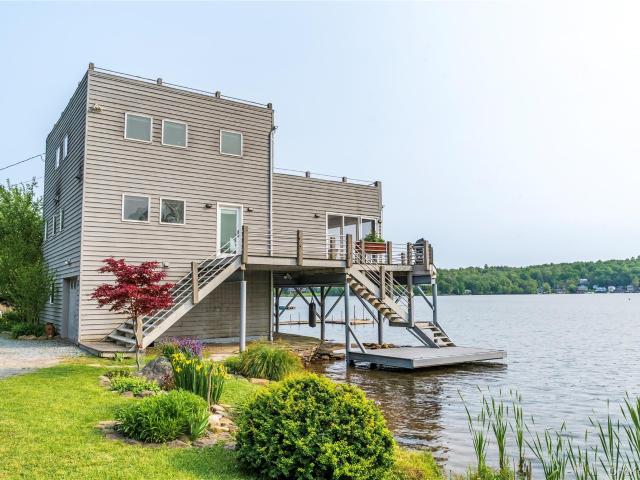 13 W Shore Road