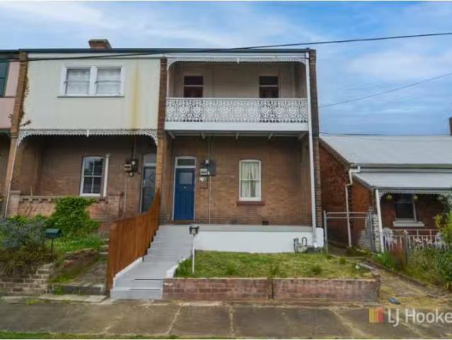 13 Waratah Street, Lithgow Townhouse for rent Listed by Lynet.