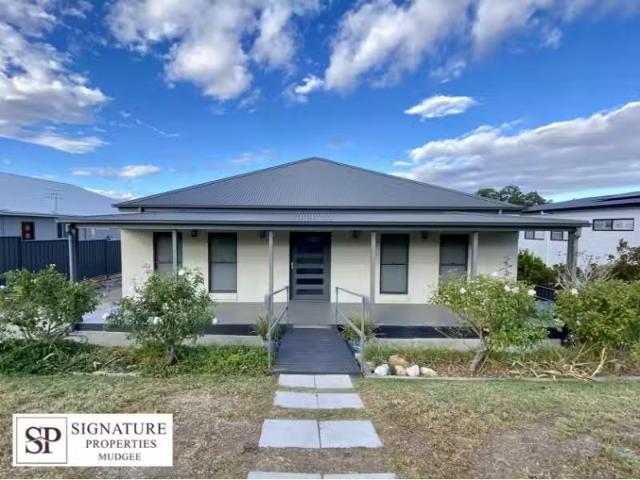 13 Waterworks Road, MUDGEE House for rent Listed by Edwina Sm.