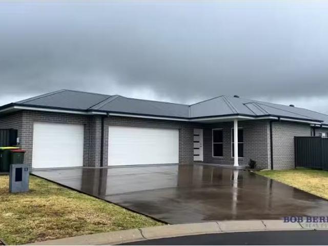 13 Wave Court, Dubbo House for rent Listed by Erin Bruce of B.