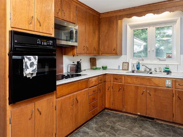 13 Westview Crescent