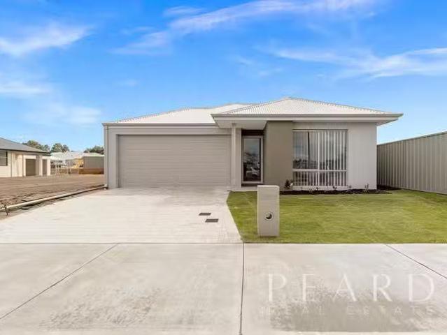 13 Windjana Rise, Wandi, WA 6167