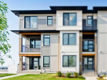 Calgary, Alberta - Balcony, Parking