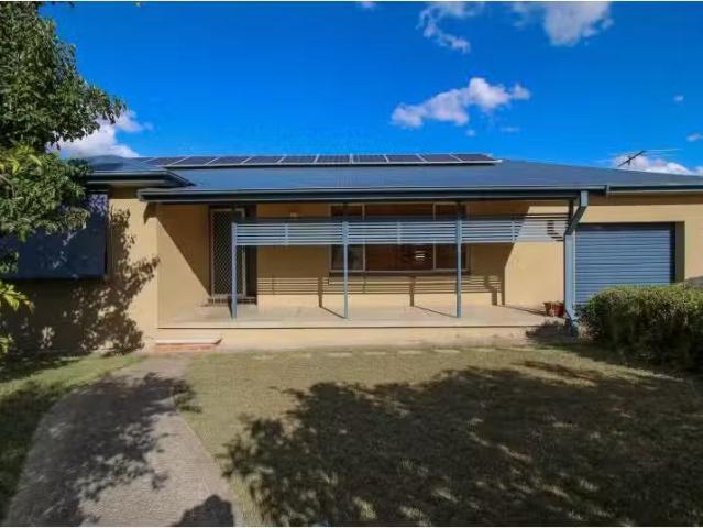 13 Willcox Avenue, SINGLETON HEIGHTS House for rent Listed by.
