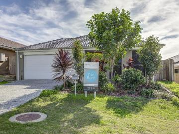 13 Woodrose Circuit, Pimpama