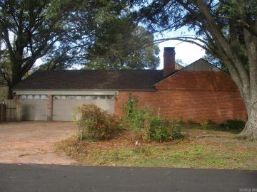13 Wolfe Drive