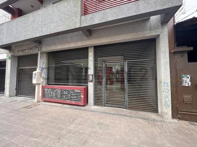 13 Y 64 EN ALQUILER MONOAMBIENTE CON COCHERA