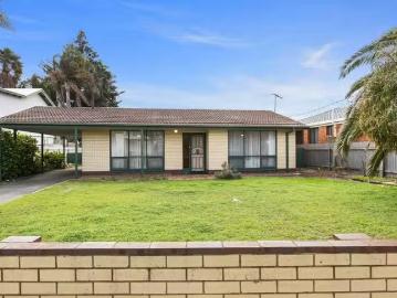 13 Aldinga Beach Road, ALDINGA BEACH, SA 5173 House for Rent