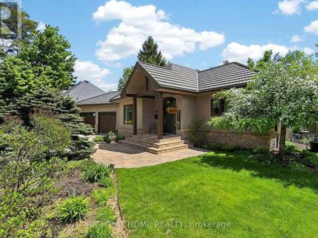13 Alpine Way, Oro Medonte, ON, L0L 2L0 house for sale | Listing ID S13742 | Royal LePage