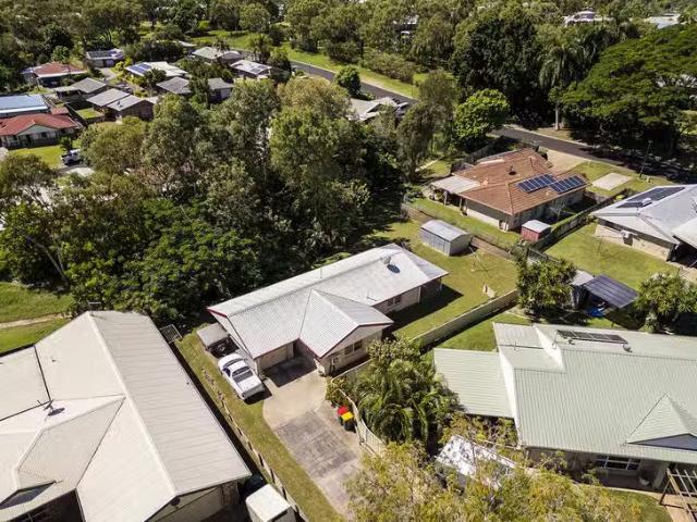 13 Banksia Place, Kawana, QLD 4701