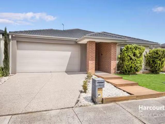 13 Battery Road, POINT COOK, VIC 3030 House Leased